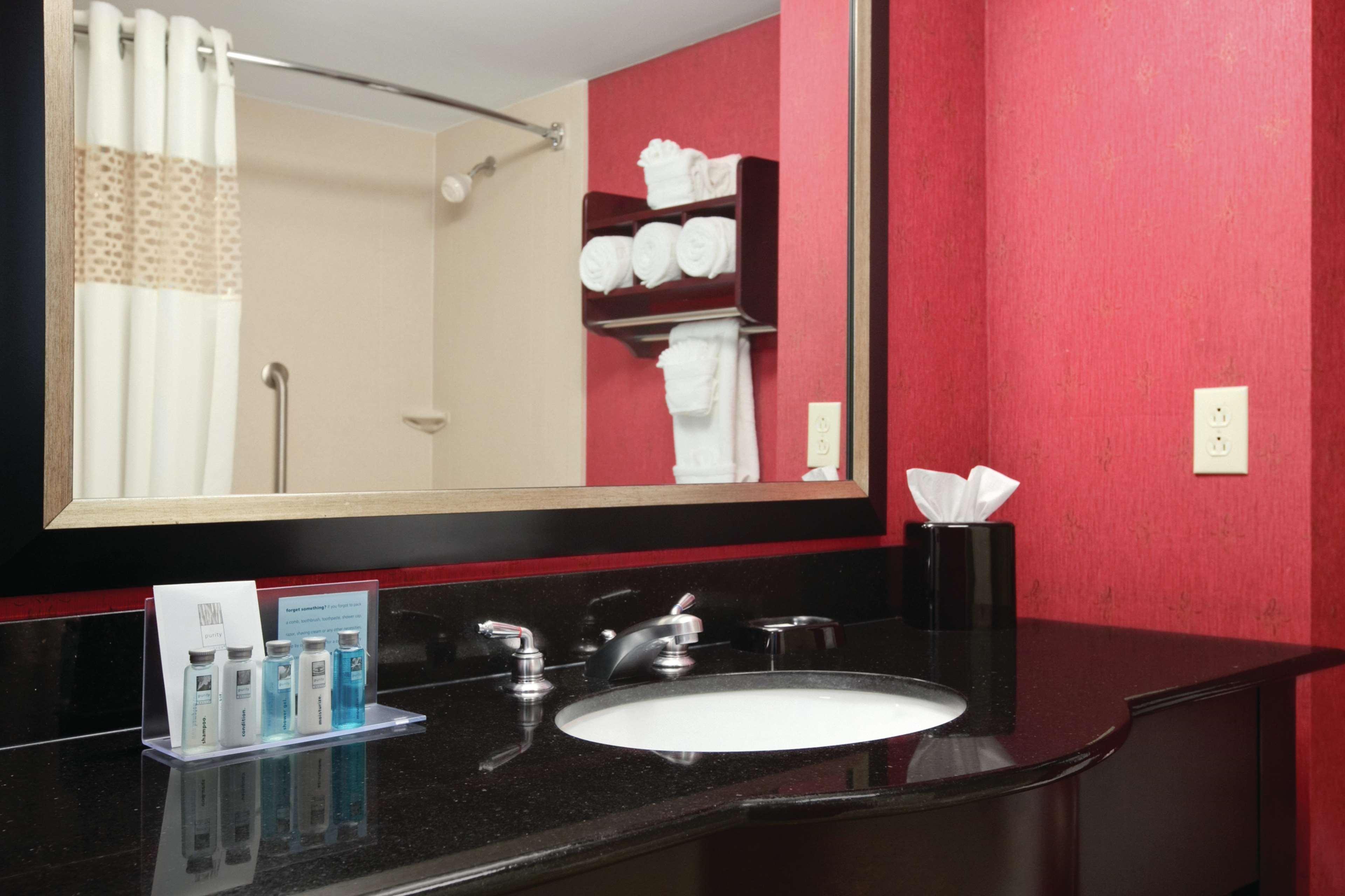 Hampton Inn & Suites Millington Room photo