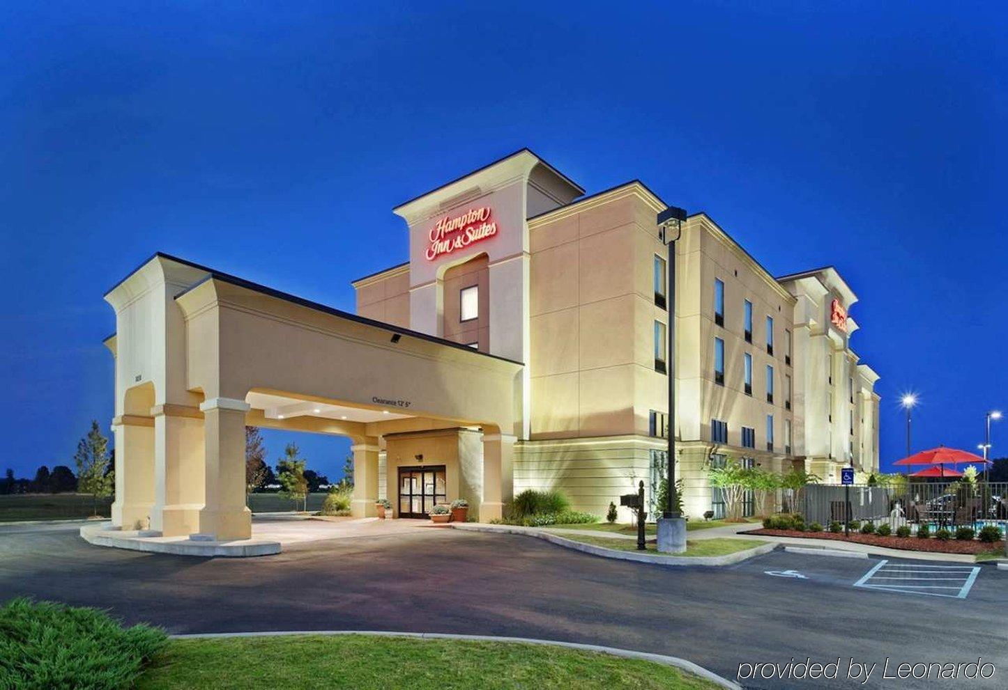 Hampton Inn & Suites Millington Exterior photo