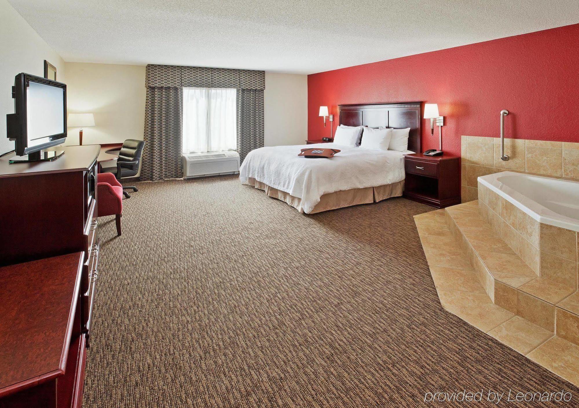 Hampton Inn & Suites Millington Room photo